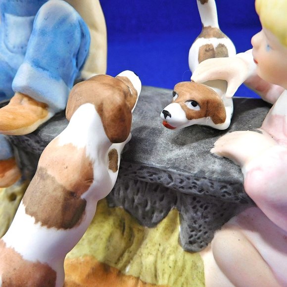 Vintage Paul Sebastian Figurine Boy and Girl With Dogs Bisque Porcelain 1991 - Picture 4 of 9